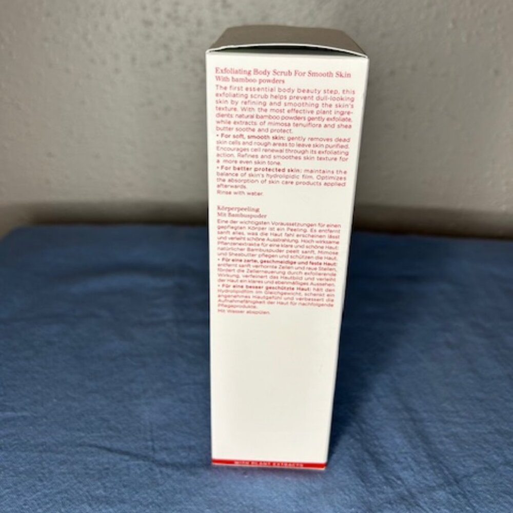 Clarins Exfoliating Body Scrub For Smooth Skin - Picture 3 of 6